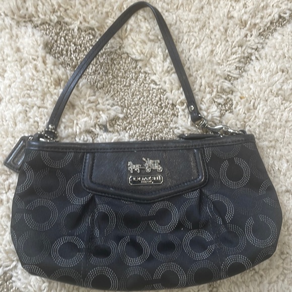 Coach wristlet Clutch - Picture 1 of 10
